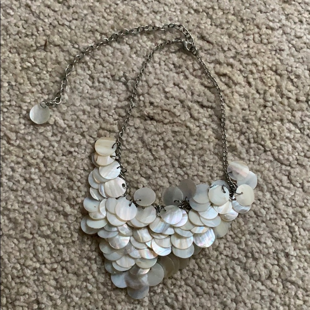 Ten Thousand Villages Shell necklace